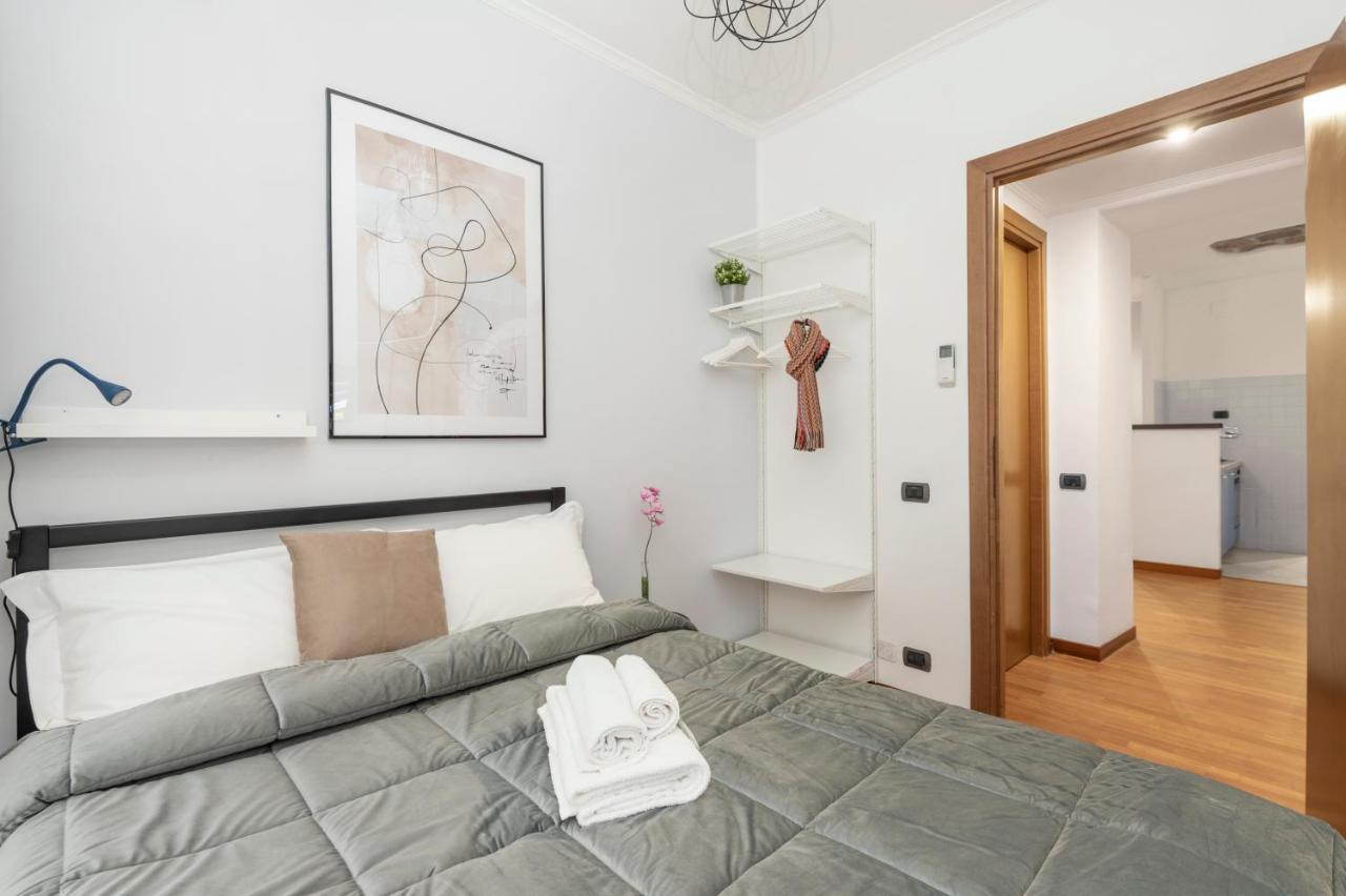 White Rooms Colosseo Rome Exterior photo