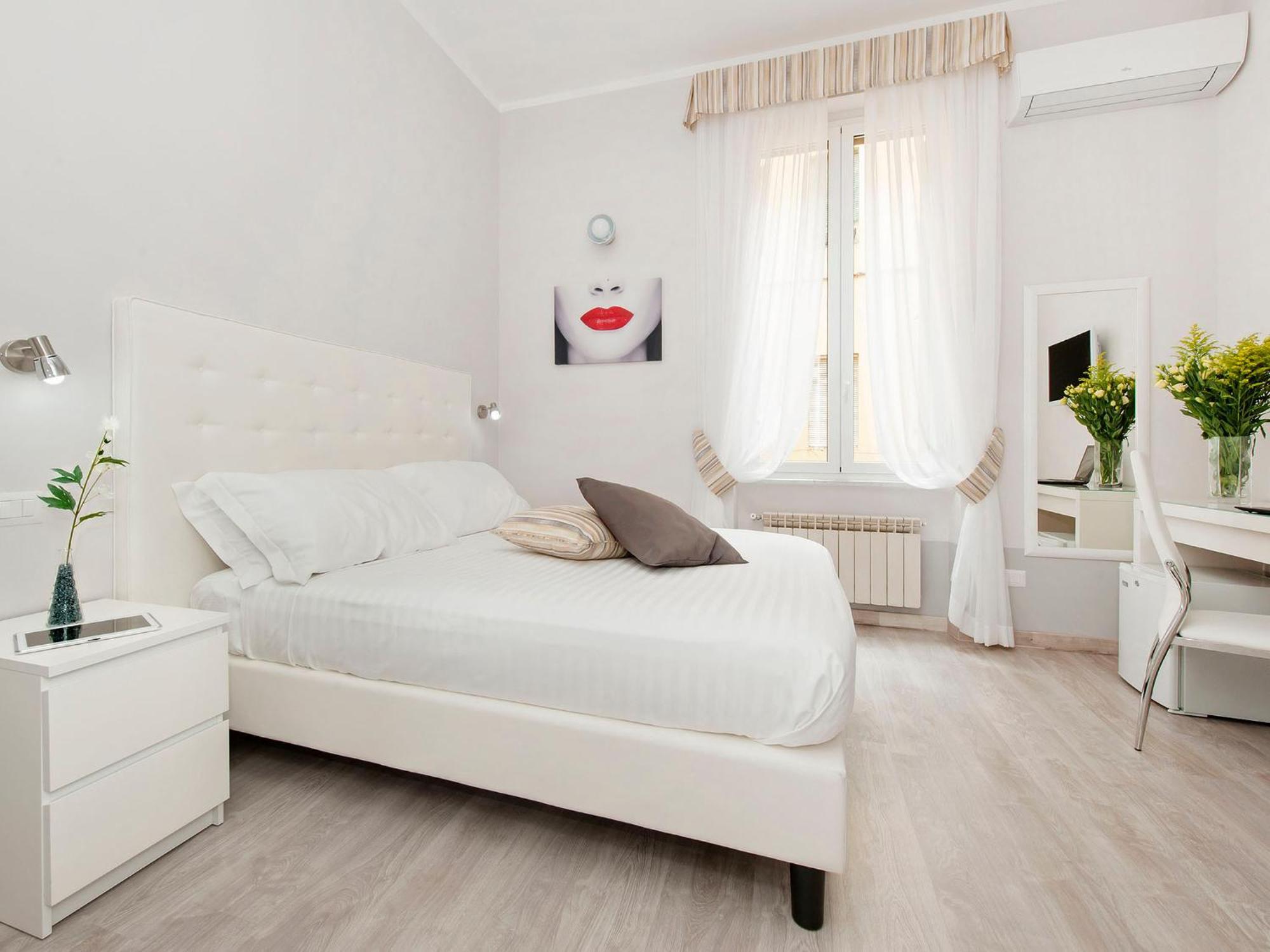 White Rooms Colosseo Rome Exterior photo