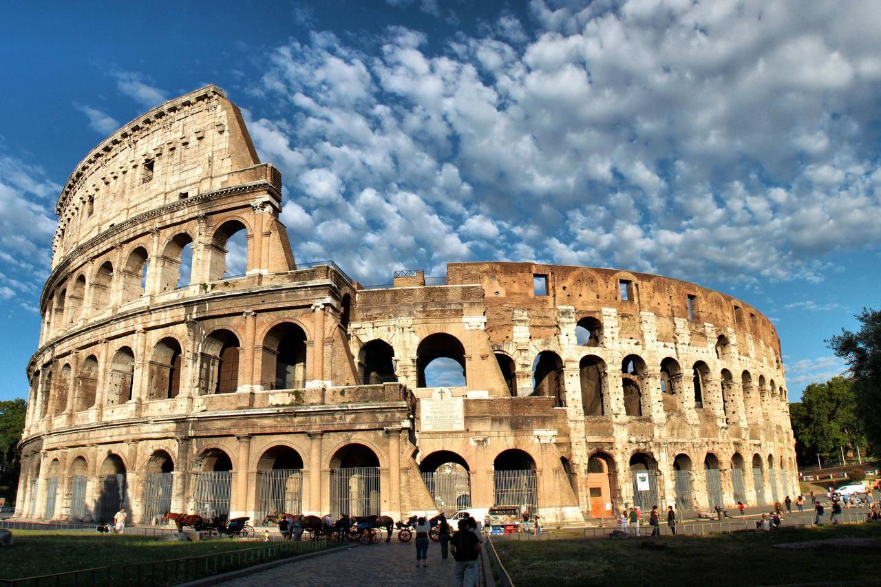 White Rooms Colosseo Rome Exterior photo